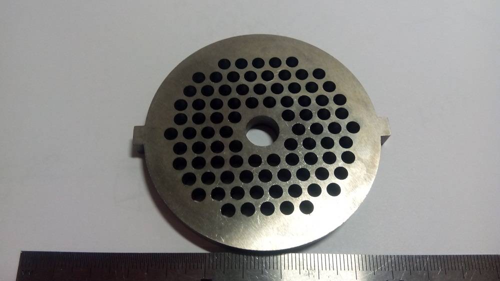 Решетка №2 для мясорубки Centek ct-1614 (Д-68,5/7мм, раб. отв. 4мм)
