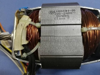 Двигатель для бытовой мясорубки Kambrook KMG-401 - фото в интернет-магазине Kupiwoll